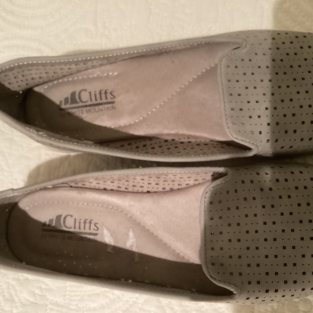 Cliffs by White Mountain flats size 8.5